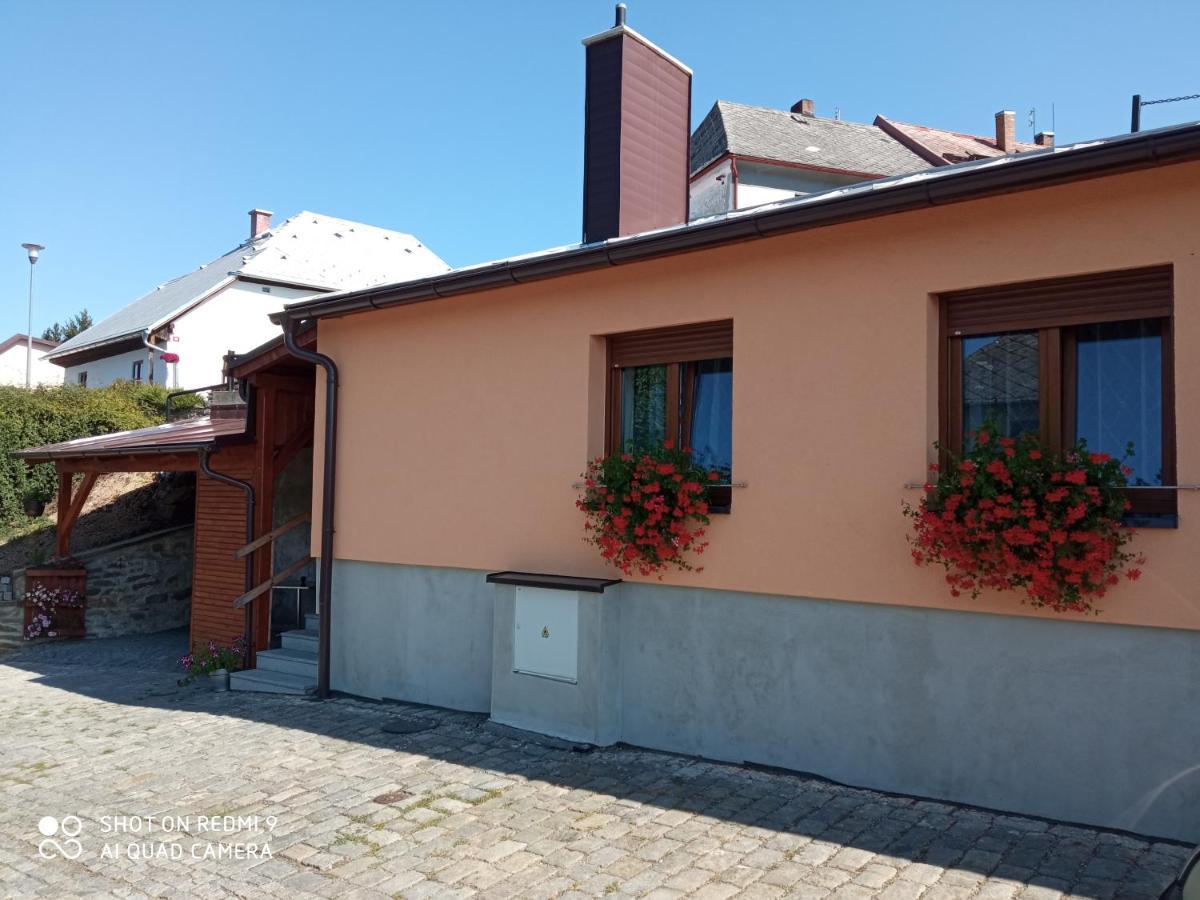 Apartman Pod Kostelem Strazov Экстерьер фото